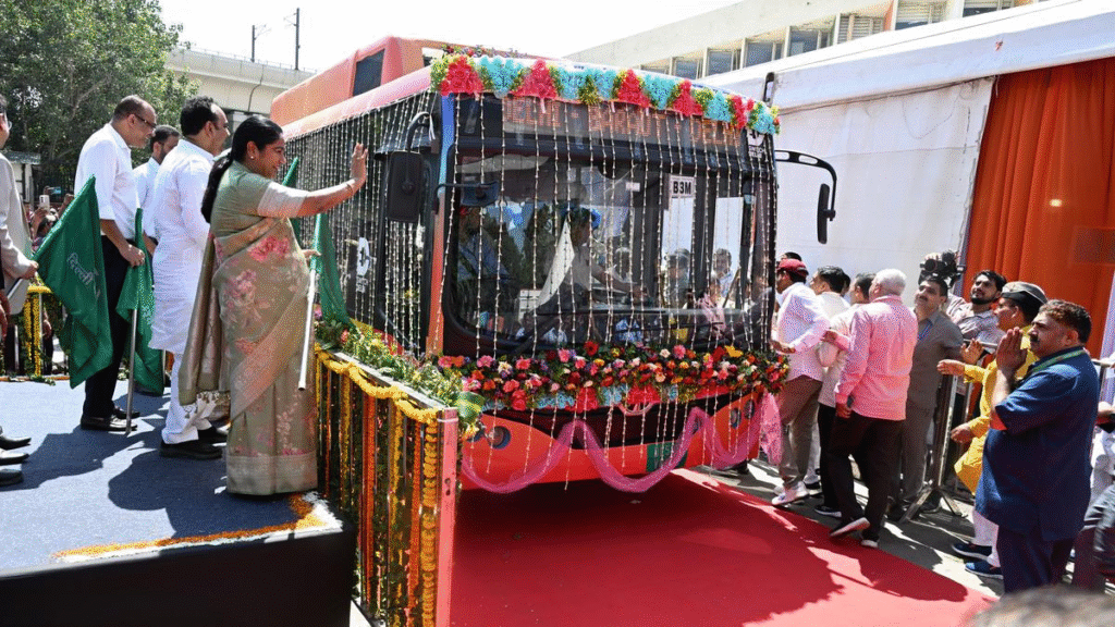 CM launches inter-State Delhi-Baraut bus service